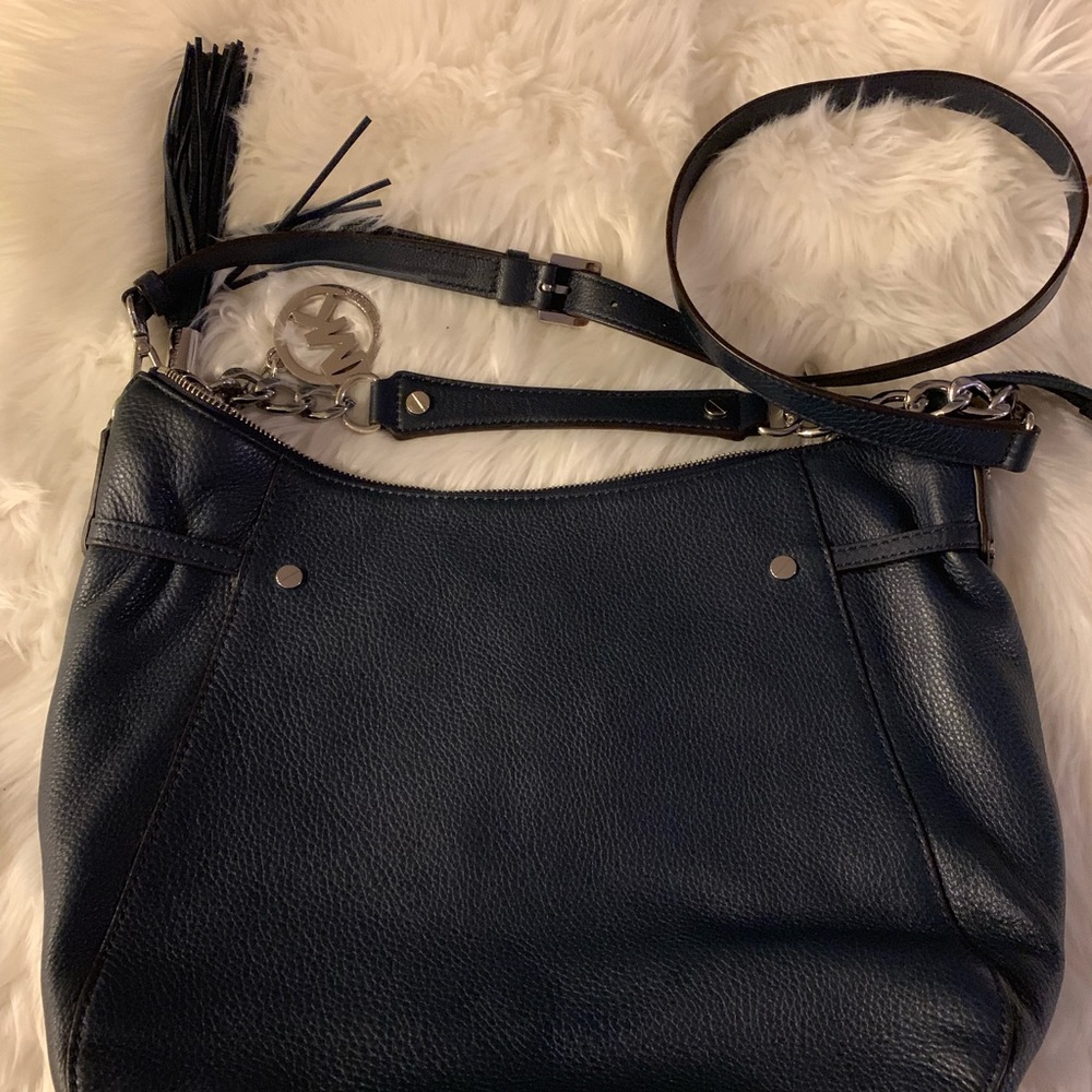 Michael  Kors Tassle crossbody bag ( LIKE NEW❗️❗️